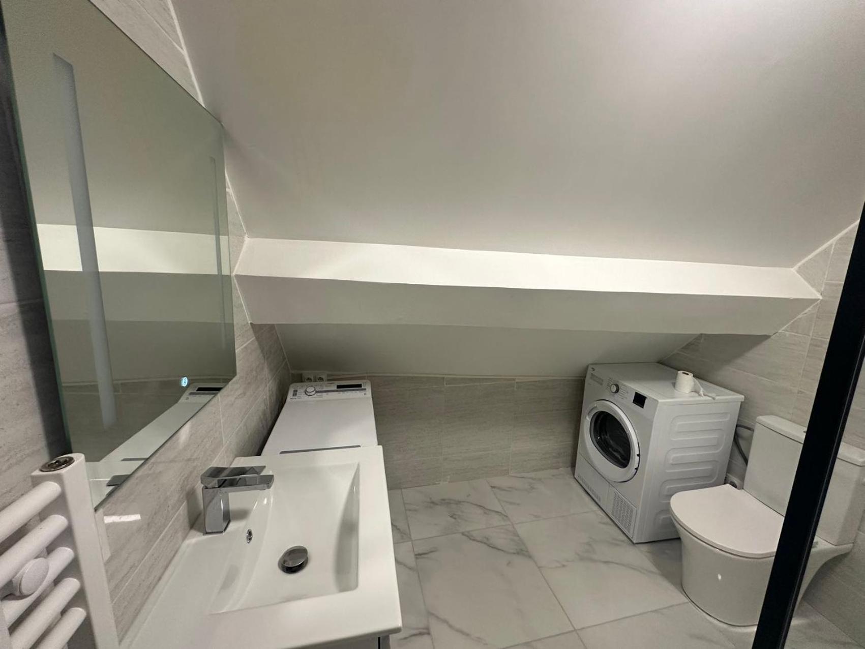 Appartement Calme Moderne Proche De Disneyland Wifi & Cafe Gratuit & Arrivee Autonome 布西圣乔治 外观 照片