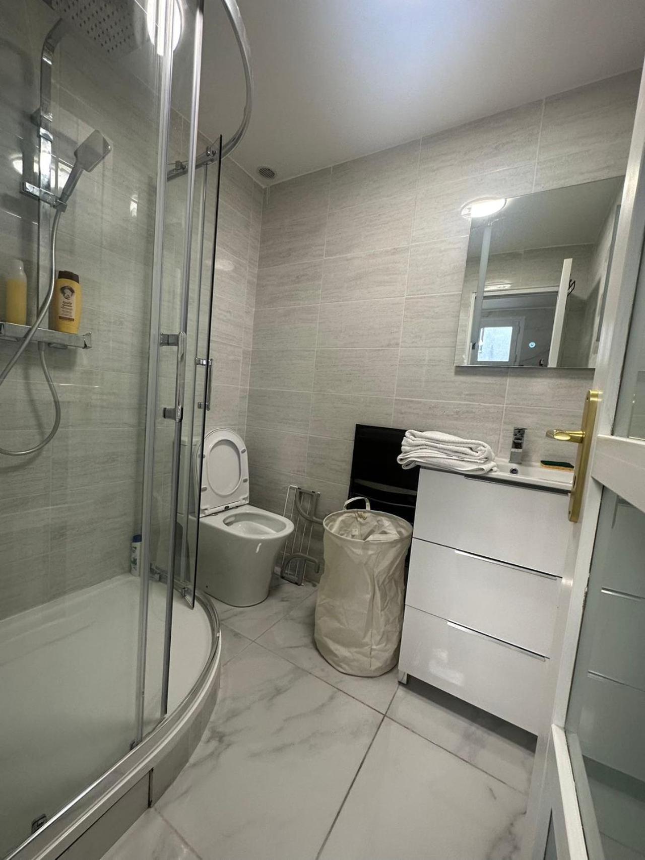 Appartement Calme Moderne Proche De Disneyland Wifi & Cafe Gratuit & Arrivee Autonome 布西圣乔治 外观 照片